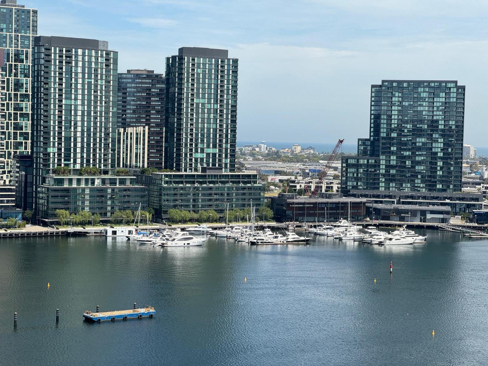 Akom At Docklands — Photos 1